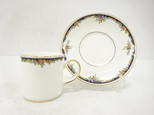 Pottery & Ceramics